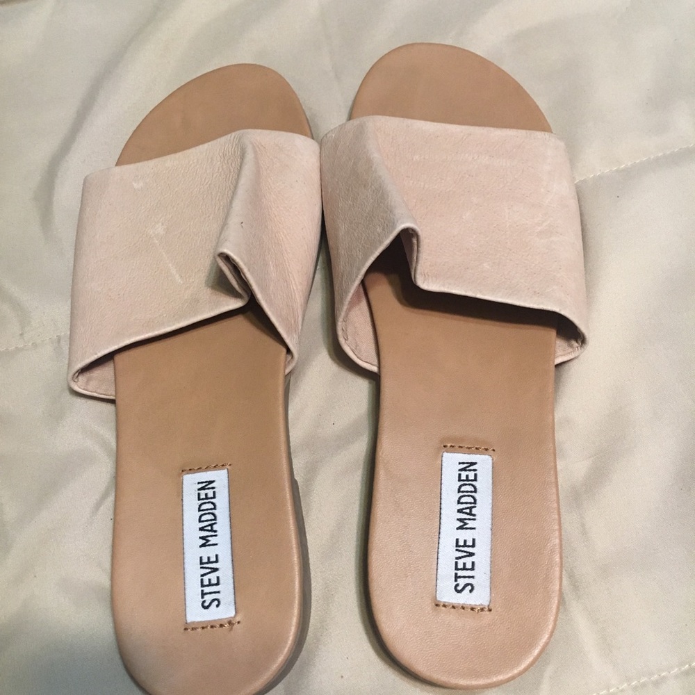 Nude Steve Madden relaxed leather slide sandals